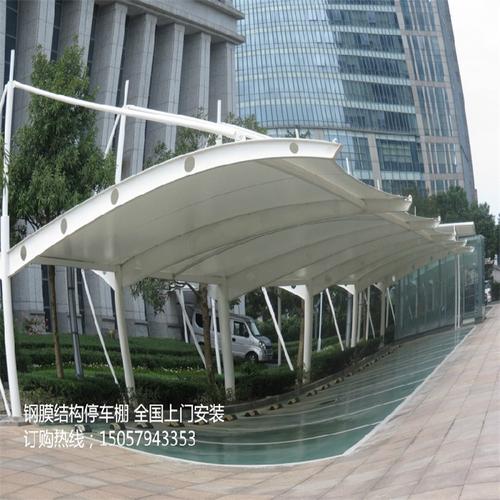 工厂预制、现场快装 膜结构车棚工程的高效建造之道